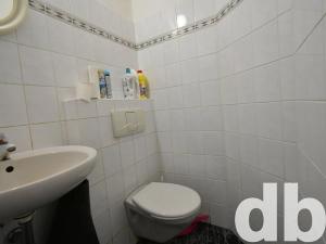 Pronájem obchodního prostoru, Karlovy Vary, T. G. Masaryka, 71 m2