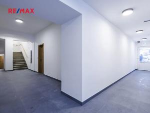 Prodej atypického bytu, Svoboda nad Úpou, Nádražní, 44 m2