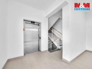 Pronájem bytu 2+kk, Pardubice - Ohrazenice, U Sportovní školy, 54 m2