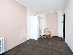 Prodej bytu 2+kk, Praha - Černý Most, Generála Janouška, 45 m2