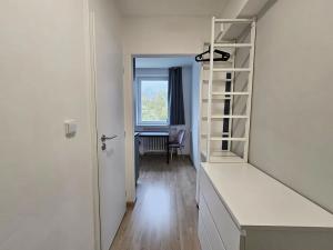 Pronájem bytu 1+1, Praha - Jinonice, Peroutkova, 30 m2