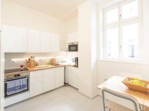 Prodej bytu 2+1, Praha, Křižíkova, 60 m2