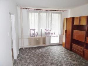 Pronájem bytu 1+1, Jindřichův Hradec, sídliště Vajgar, 39 m2