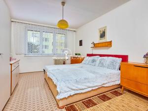 Prodej bytu 2+1, Lišov, Čechova, 63 m2