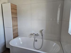 Pronájem bytu 3+kk, Ostrava, U Plesenky, 80 m2