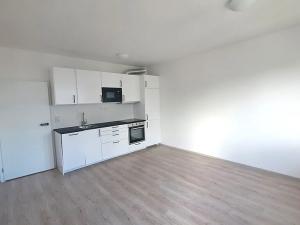 Pronájem bytu 2+kk, Praha - Hlubočepy, Fabiánové, 44 m2