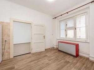 Pronájem bytu 1+1, Praha - Holešovice, Komunardů, 48 m2