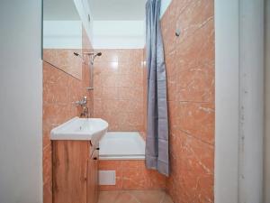 Pronájem bytu 1+kk, Praha - Strašnice, Tuklatská, 24 m2