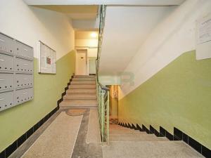 Pronájem bytu 1+kk, Praha - Michle, Brtnická, 25 m2