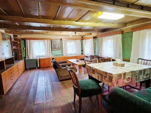 Prodej rodinného domu, Šluknov, 348 m2