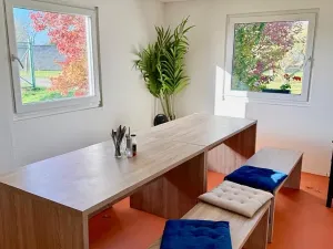 Pronájem výrobních prostor, Dolní Chvatliny, 3690 m2