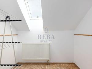 Prodej rodinného domu, Cheb, Tichá, 200 m2