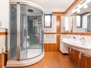 Prodej rodinného domu, Cheb, Tichá, 200 m2