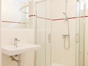 Pronájem bytu 1+1, Praha - Bubeneč, Charlese de Gaulla, 40 m2