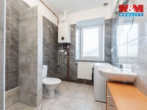 Prodej činžovního domu, Studená, nám. Sv. J. Nepomuckého, 229 m2