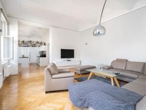 Prodej bytu 2+1, Praha - Nové Město, Soukenická, 78 m2