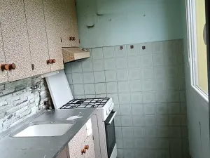 Prodej bytu 1+kk, Praha - Prosek, Veltruská, 27 m2