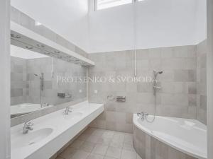 Prodej činžovního domu, Křižanov, Benešovo náměstí, 530 m2