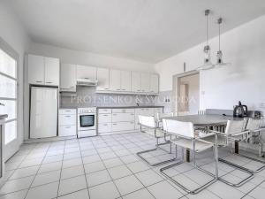 Prodej činžovního domu, Křižanov, Benešovo náměstí, 530 m2