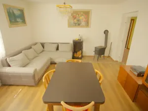 Prodej rodinného domu, Týn nad Vltavou, náměstí Míru, 151 m2