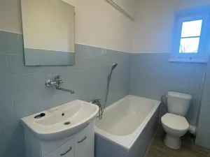 Pronájem bytu 1+1, Ostrava, Newtonova, 41 m2