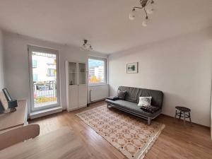 Pronájem bytu 1+kk, Praha - Stodůlky, Svitákova, 6778 m2