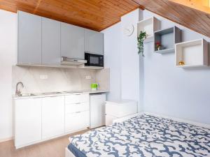 Prodej bytu 1+kk, Praha - Krč, Čerčanská, 19 m2