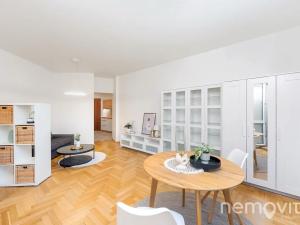 Prodej bytu 1+kk, Praha - Podolí, Na dolinách, 39 m2