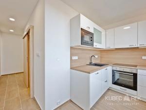 Prodej bytu 2+kk, Jindřichův Hradec, sídliště Vajgar, 43 m2