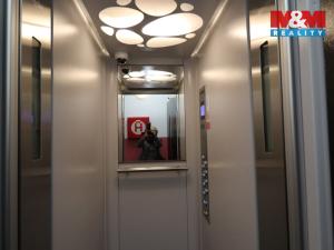 Pronájem bytu 1+kk, Ostrov, Kollárova, 21 m2