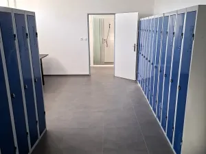 Pronájem skladu, Pardubice, Dělnická, 2200 m2