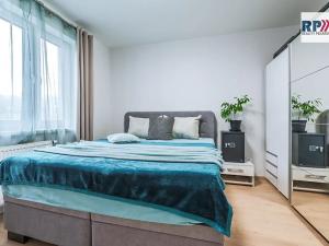 Prodej bytu 3+kk, Praha - Vysočany, Strnadových, 74 m2