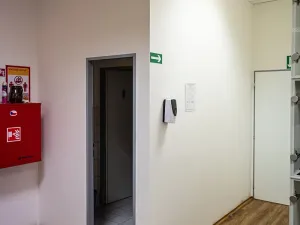 Prodej skladu, Karlovy Vary, Sportovní, 1355 m2