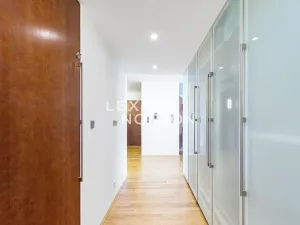 Pronájem bytu 4+kk, Praha - Břevnov, Šermířská, 158 m2