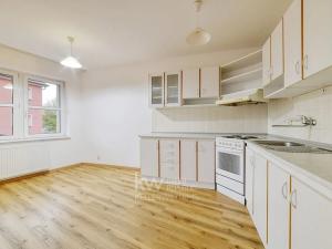 Prodej bytu 3+1, Cheb, Na Hradčanech, 103 m2