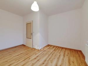 Prodej bytu 3+1, Cheb, Na Hradčanech, 103 m2