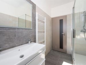 Prodej bytu 2+kk, Hustopeče, Alejní, 56 m2