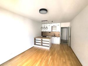 Pronájem bytu 2+kk, Praha - Smíchov, U Blaženky, 48 m2