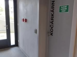 Pronájem bytu 2+kk, Praha - Smíchov, U Blaženky, 48 m2