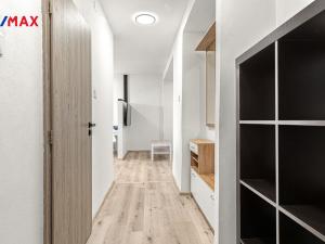 Prodej bytu 3+kk, Pardubice - Polabiny, Družstevní, 51 m2