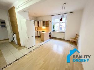 Pronájem bytu 4+1, Děčín, 28. října, 105 m2