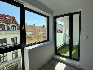 Pronájem bytu 2+kk, České Budějovice, Štítného, 57 m2