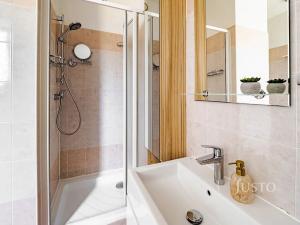 Prodej bytu 3+1, České Budějovice, Dubenská, 77 m2