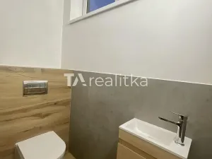 Pronájem bytu 3+1, Ostrava, Keramická, 85 m2