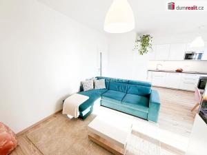 Pronájem bytu 3+kk, Praha - Hloubětín, Saarinenova, 80 m2