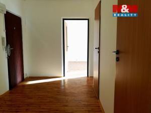 Pronájem bytu 2+1, Klášterec nad Ohří - Miřetice u Klášterce nad Ohří, Jana Ámose Komenského, 52 m2