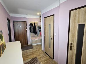 Pronájem bytu 2+1, Jablonec nad Nisou - Mšeno nad Nisou, Mšenská, 58 m2