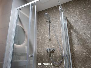 Pronájem bytu 2+kk, Praha - Košíře, Starokošířská, 43 m2