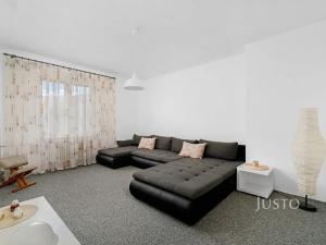 Pronájem bytu 2+1, Adamov, Komenského, 53 m2