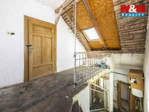 Prodej obchodního prostoru, Uhlířské Janovice, Komenského, 155 m2